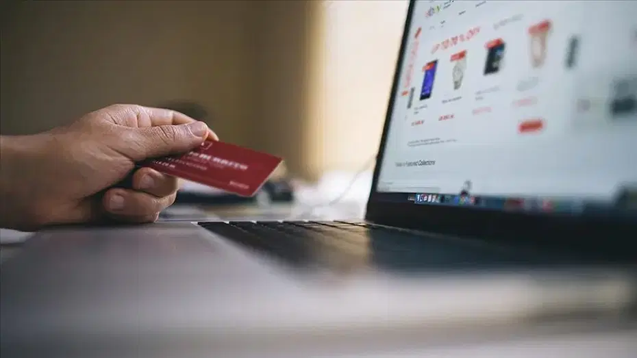 Online Alışverişte Sahte Yorumlara Yönelik Yeni Düzenlemeler ve Erişim Engelleri