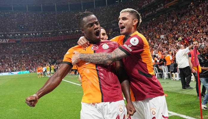 Galatasaray’ı yaratan Batshuayi, Türk futbol tarihine adını yazdı! Bunu başaran ilk yabancı futbolcu oldu… Galatasaray