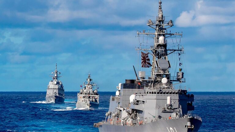 Japon ordusu Tayvan yakınlarında bir Rus denizaltısı tespit etti