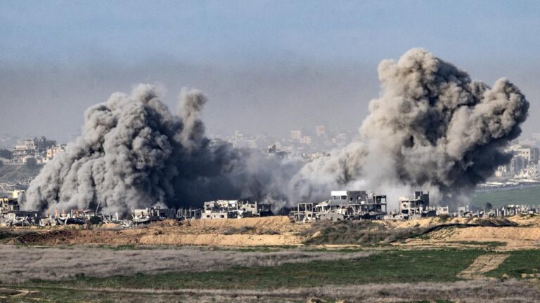 8 Filistinliler katil İsrail’in saldırılarında hayatını kaybetti