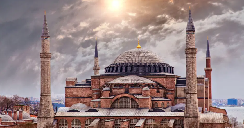 “Hagia Sophia çökebilir!” – Türkiye haberlerini kırmak