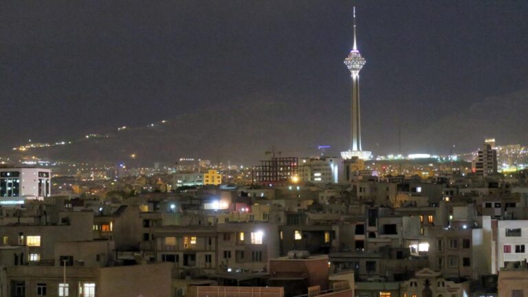 İsrail’den Tahran’da bir bölge için “acil tahliye” bildirimi