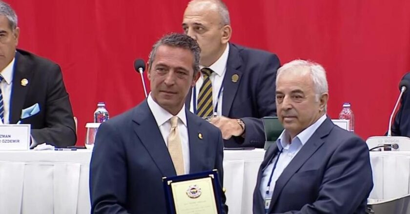 Alto Divan’da yönetim kurulu toplantısı Fenerbahçe’de başladı