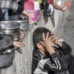 UNRWA: Personelimiz de dahil olmak üzere Gazze’deki insanlar açlığı seviyorum