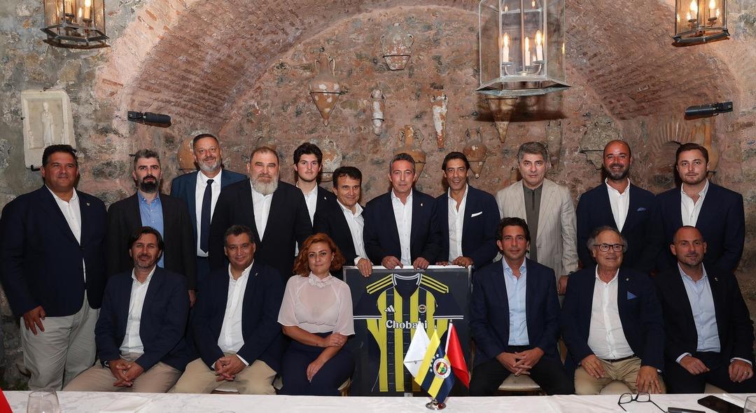 Fennerbahce maçından önceki Şampiyonlar Ligi Benfica oyunu ilk 11'i duyurdu! Benfica Kerem Aktukoğlu görsel reaksiyonlardan sonra şok hareketi yaptı ... 2