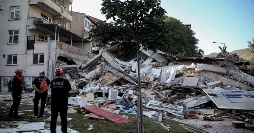 Türk Kızıl Hilal, Sizdı’daki deprem kurbanlarına üç öğün dağıtır