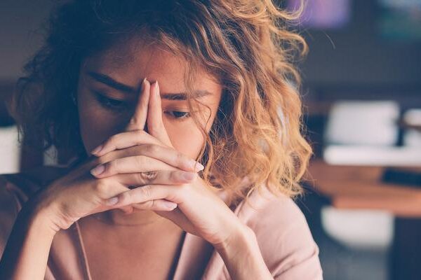 Aramayı çekmek: 10 yetişkinden 7’si internette iken stres yaşıyor