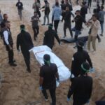 Hamas bir mahkumun naaşını İsrail’e teslim etti