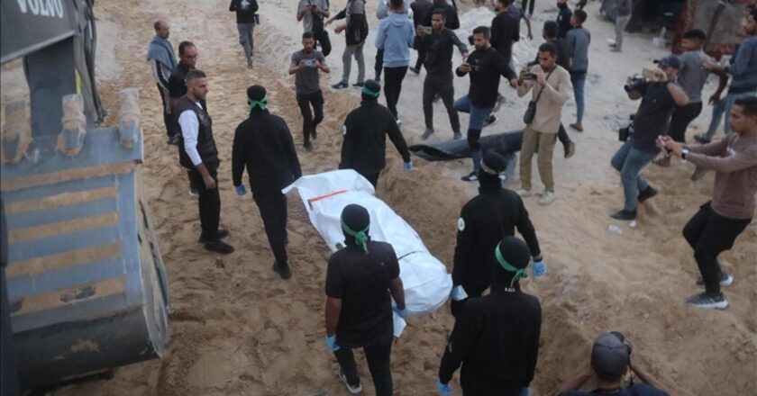 Hamas bir mahkumun naaşını İsrail’e teslim etti