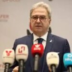 Zafer Partisi genel başkan yardımcısı gazeteciyi zorla odadan çıkardı – Son Dakika Türkiye Haberleri