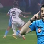 Trabzon derbisinde beklenmedik olay! VAR devreye girdi, kırmızı kart geldi! Sosyal medya sallanıyor!