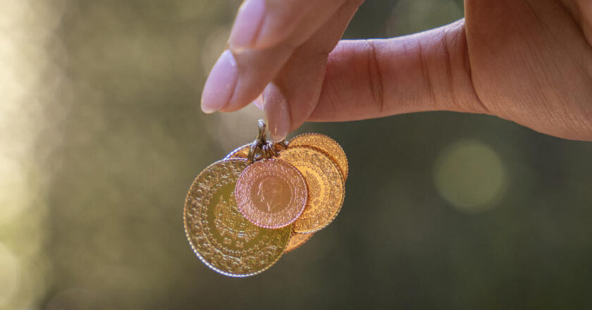 8 Aralık 2025’te Altın Fiyatları: Bugün Gram, Çeyrek, Ons ve Yarım Altın Ne Kadar?